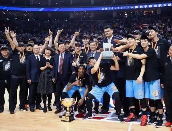 多元文化交融下的新疆地区发展研究